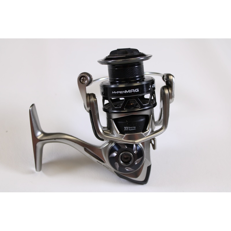 Lew’s HyperMag HMS200 6.2:1 – Used Spinning Reel – Fair Condition Missing Handle Nut