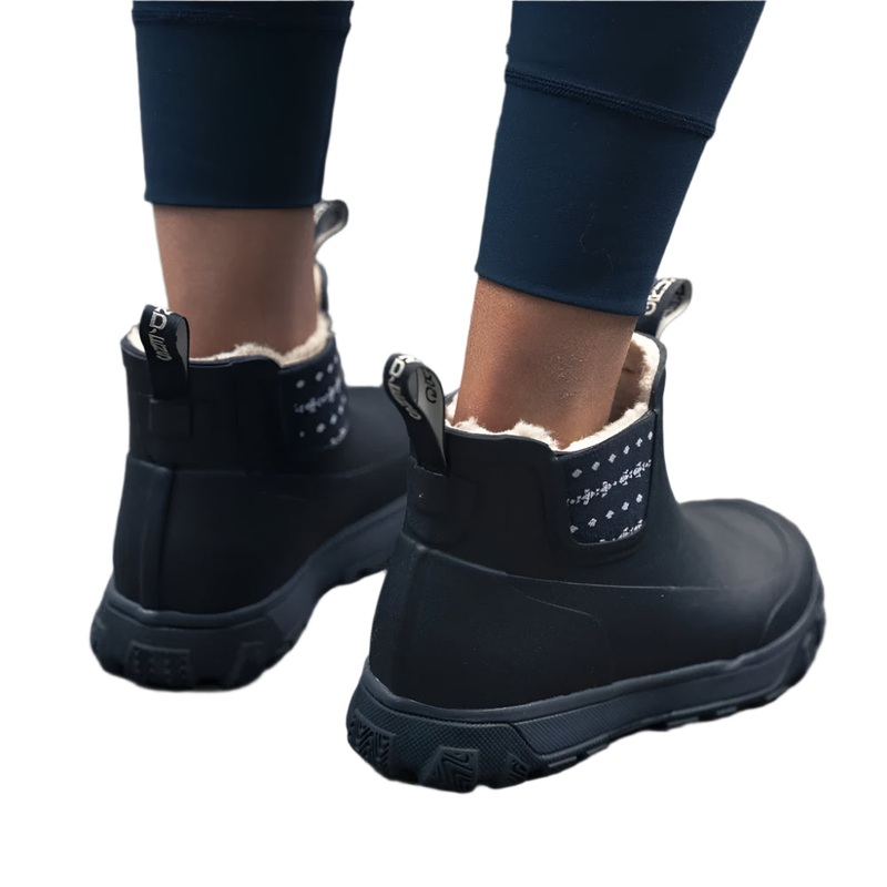 Grundns W’s Deviation Sherpa Ankle Boot 5 Black