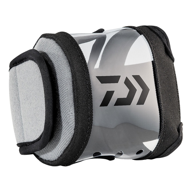 Daiwa D-Vec Tactical Clear View Reel Cover 2XL – 60 Size Conventionals