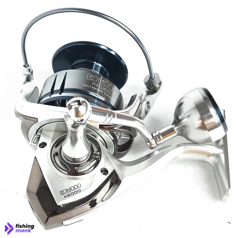 Lucana Komodo Saltwater Fishing Spinning Reel – 6000 (COVER DAMAGE) 6000