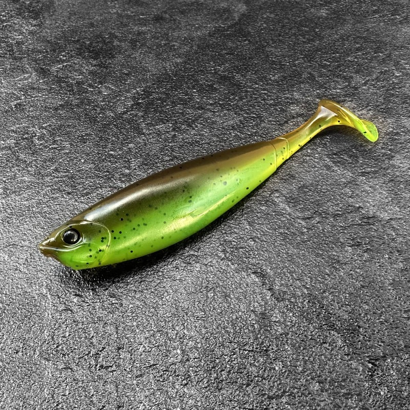 DIGITAL SQUAD DOZ SHAD 4 Fire Green Pumpkin
